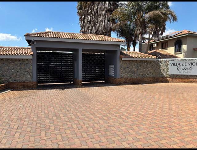 3 BEDROOM PROPERTY TO RENT IN KENLEAF